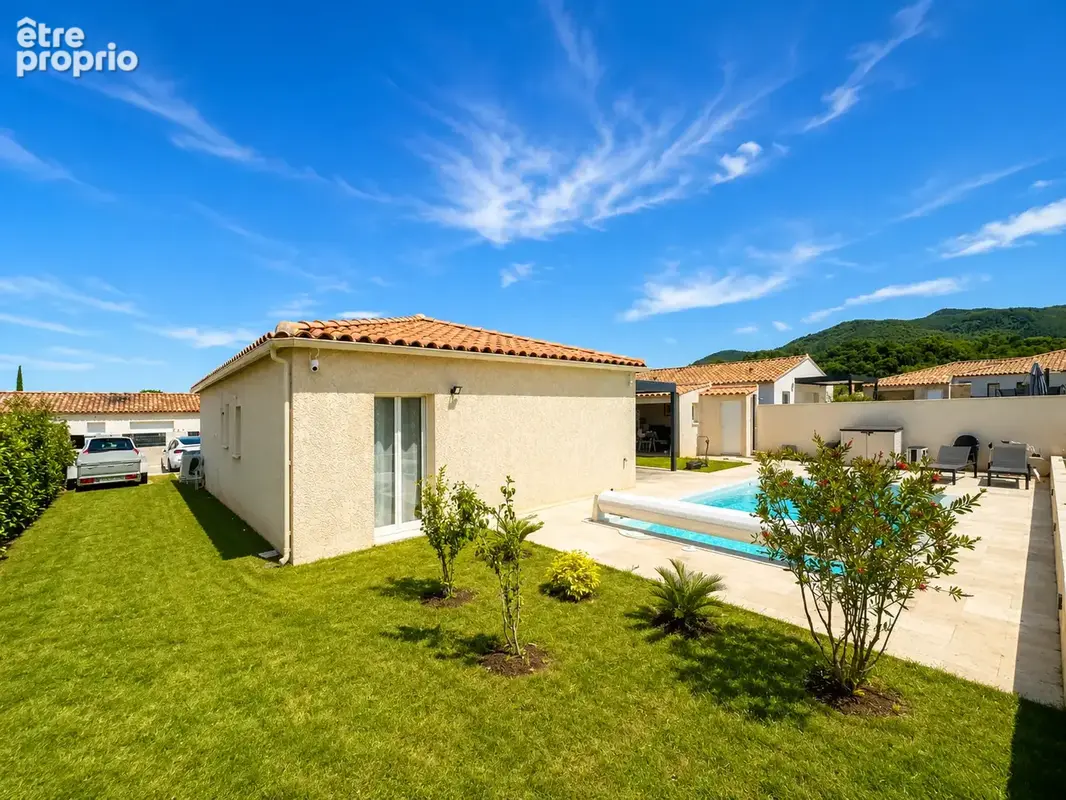 Villa récente de PP T4 sur 703 m2 de terrain - photo 2