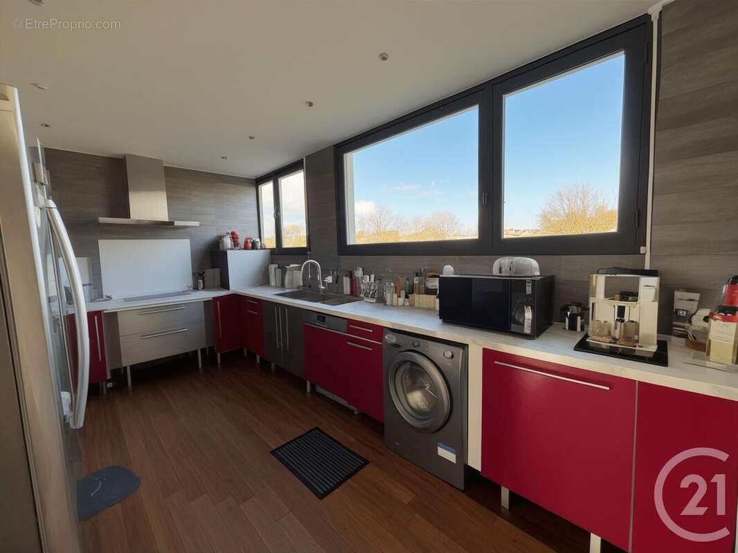 Maison à AMBARES-ET-LAGRAVE