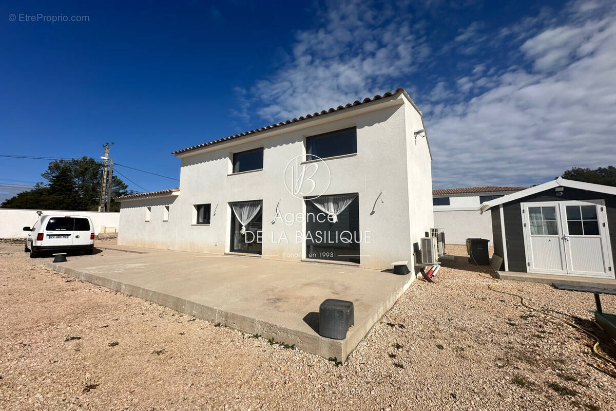 Maison à SAINT-MAXIMIN-LA-SAINTE-BAUME
