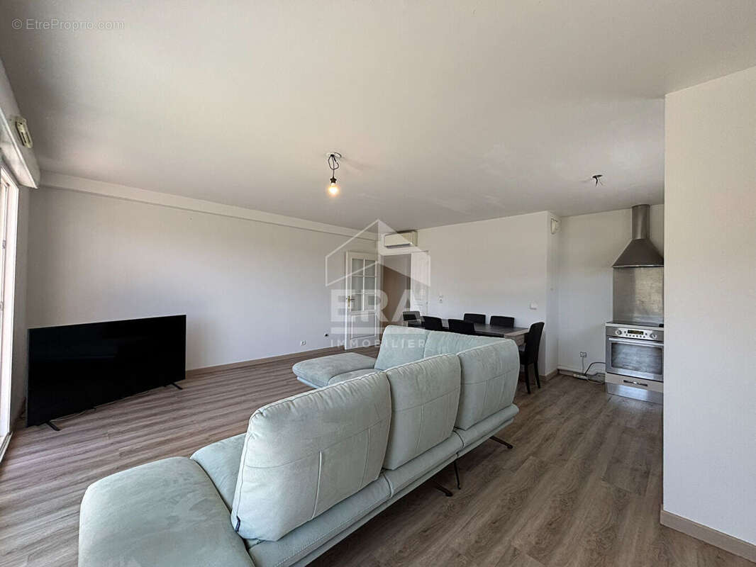 Appartement à FREJUS