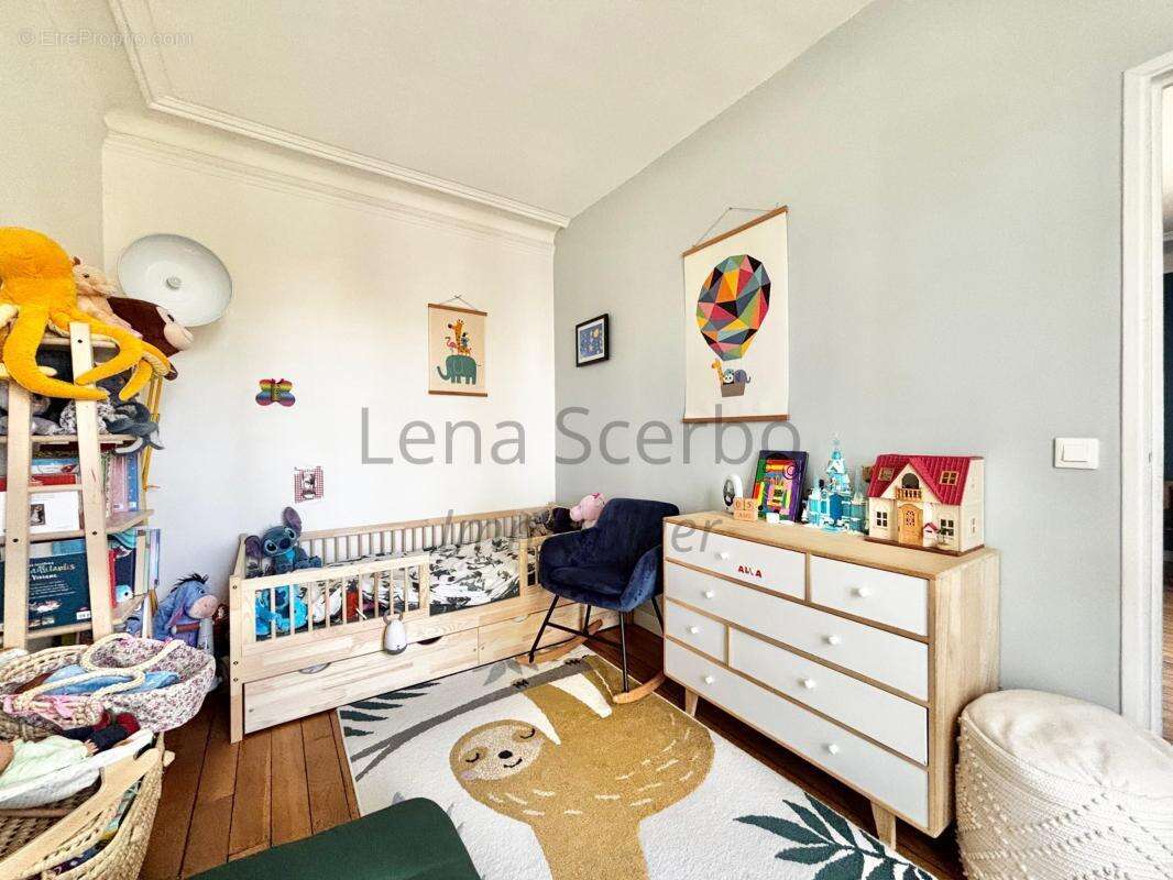 Appartement à CLICHY