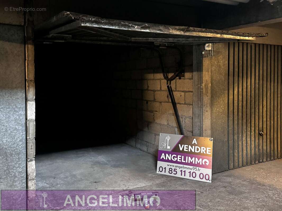 Parking à FRANCONVILLE