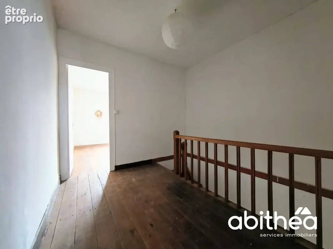 Maison de bourg 95 m2 à rénover - photo 11