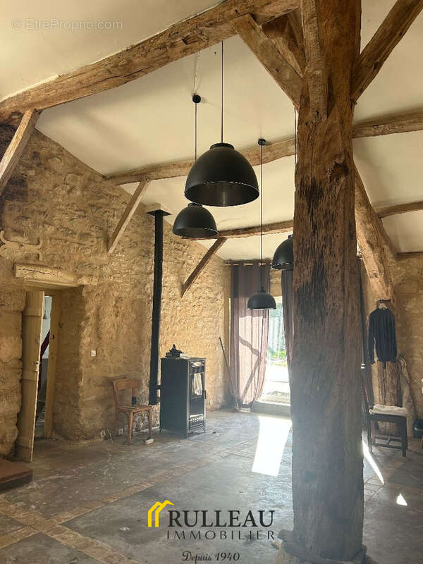 Maison à CIVRAC-DE-BLAYE