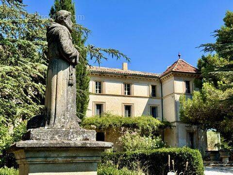 Maison à GORDES