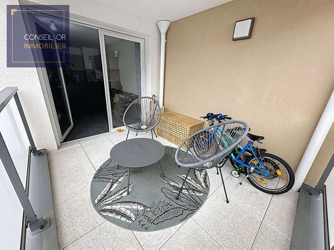 Appartement à CRAPONNE