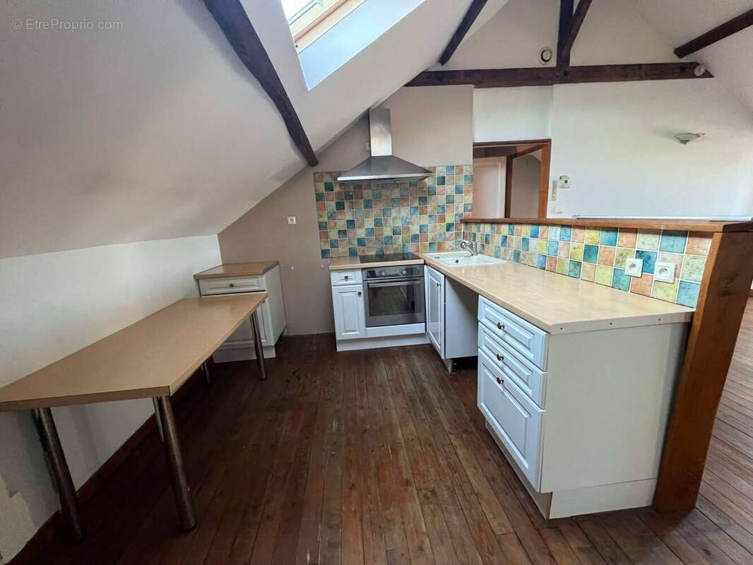 Appartement 210 m² à Montlucon  - photo 9
