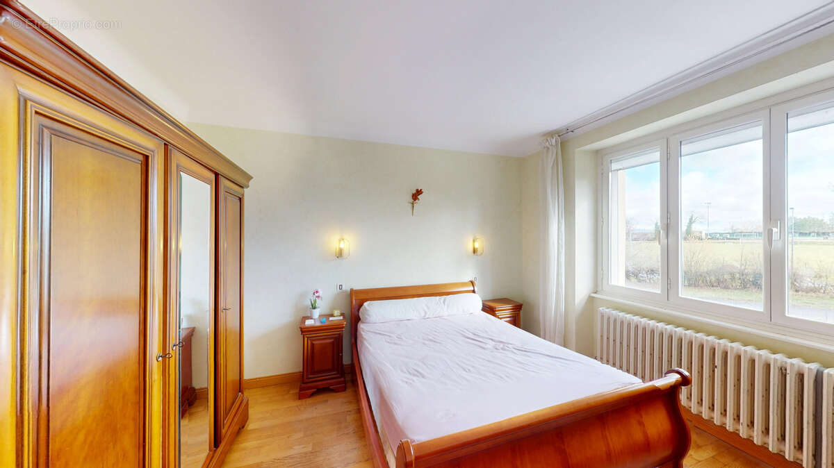 Maison à LUC-LA-PRIMAUBE