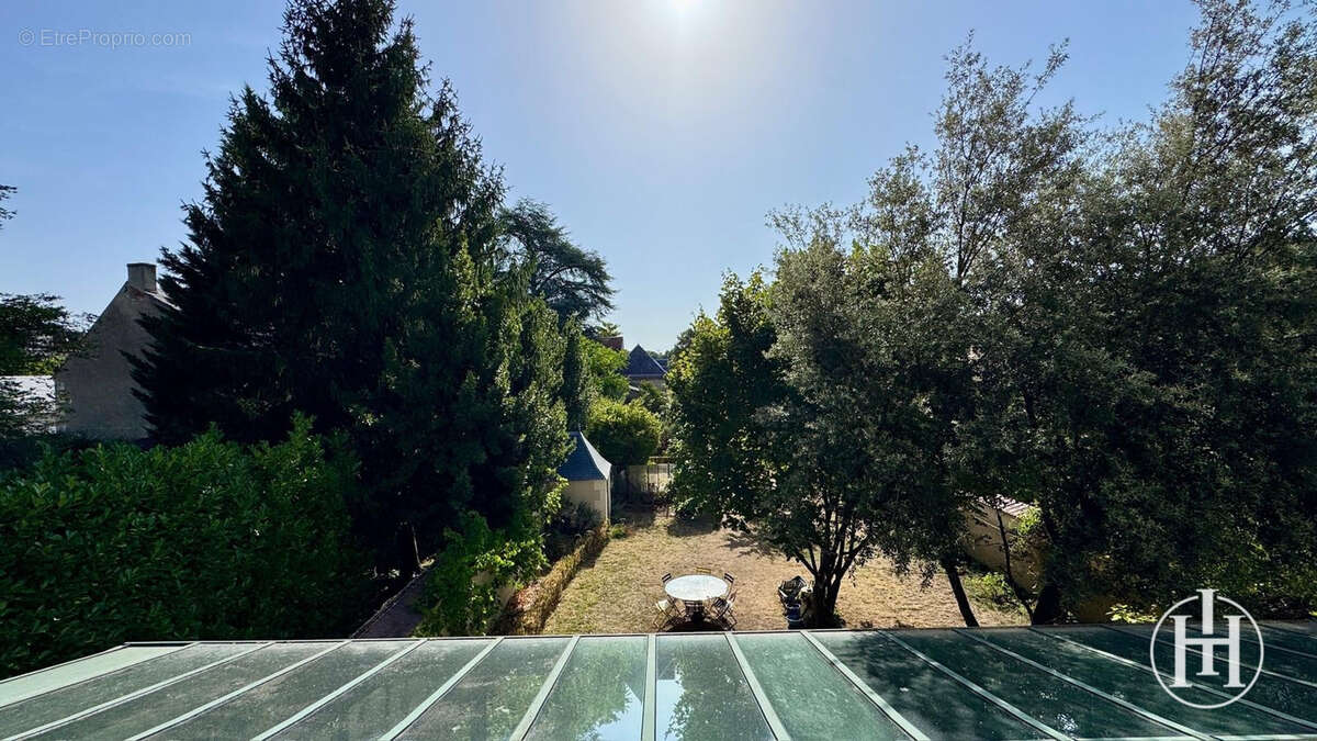 Maison à SAINT-AMAND-MONTROND