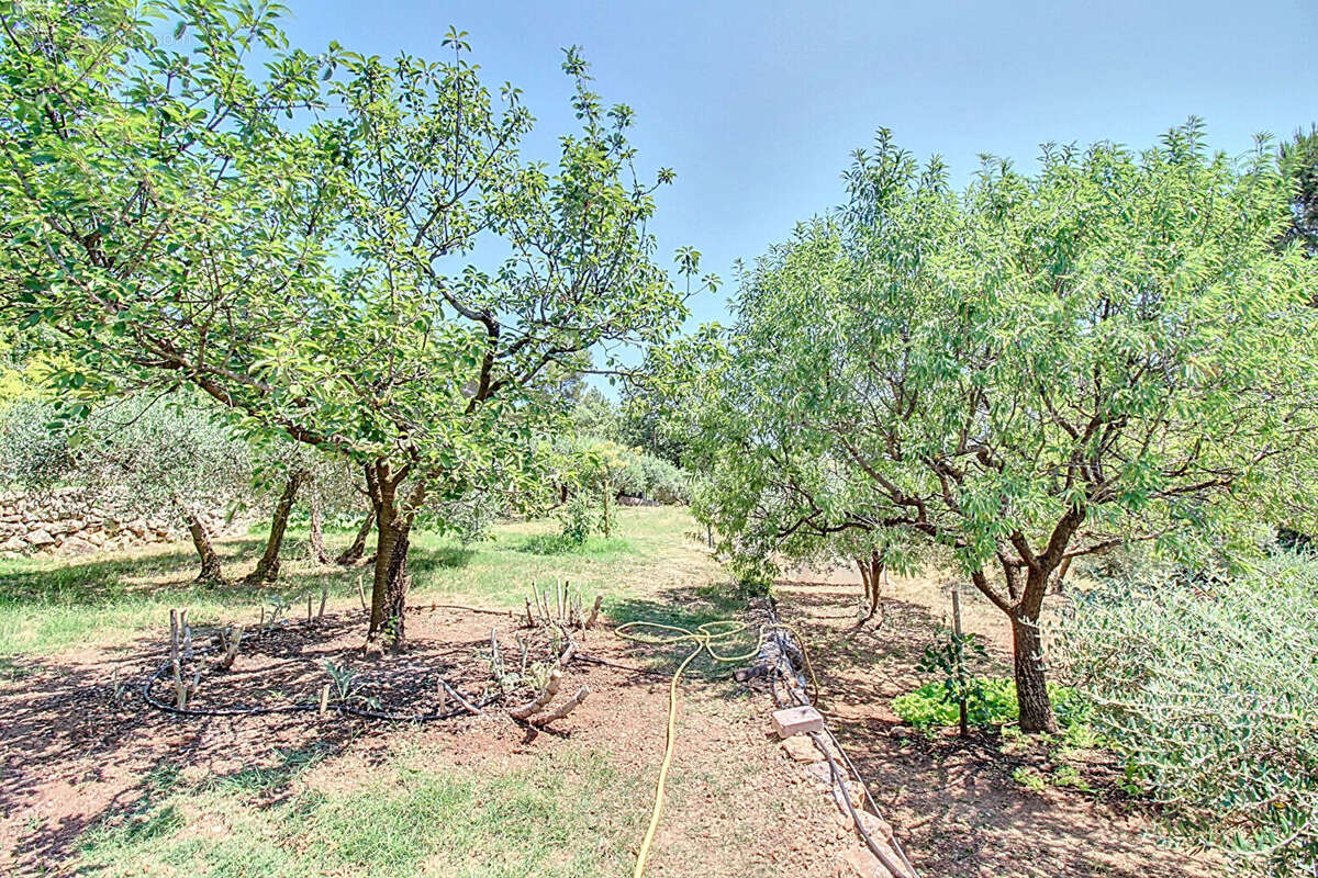 A VENDRE Maison Draguignan 6 pièces 192 m² - photo 16