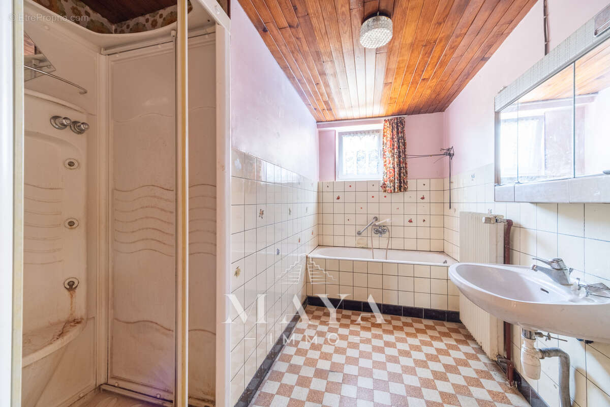 ILLTAL, maison de 123m2 sur 17,42 ares de terrain. - photo 6
