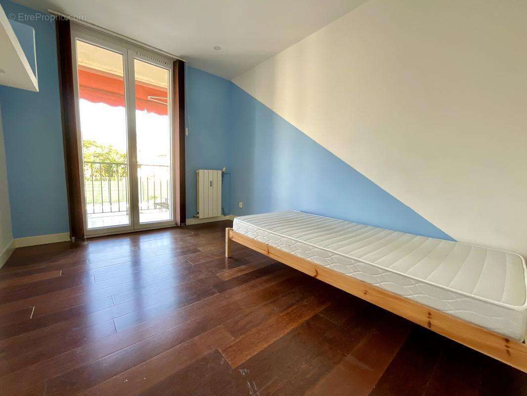 Appartement à MARSEILLE-14E