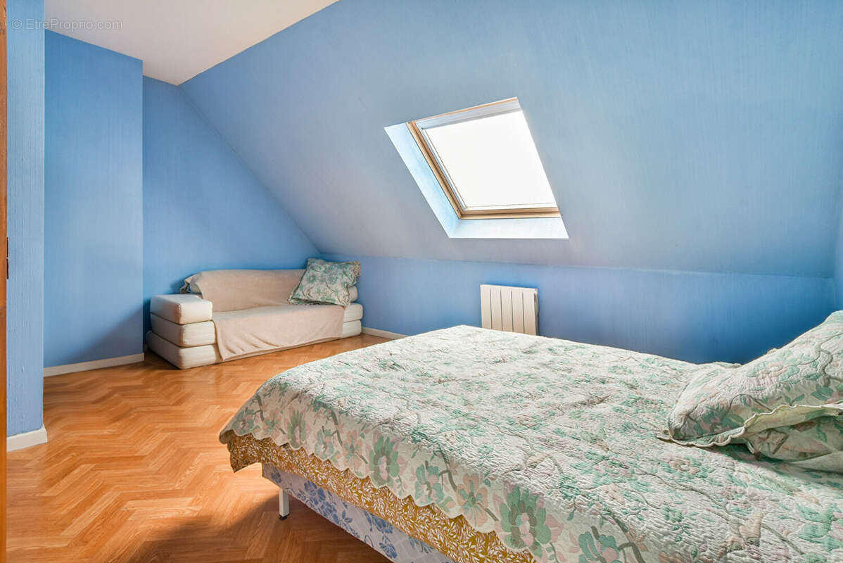 Maison à BRIE-COMTE-ROBERT