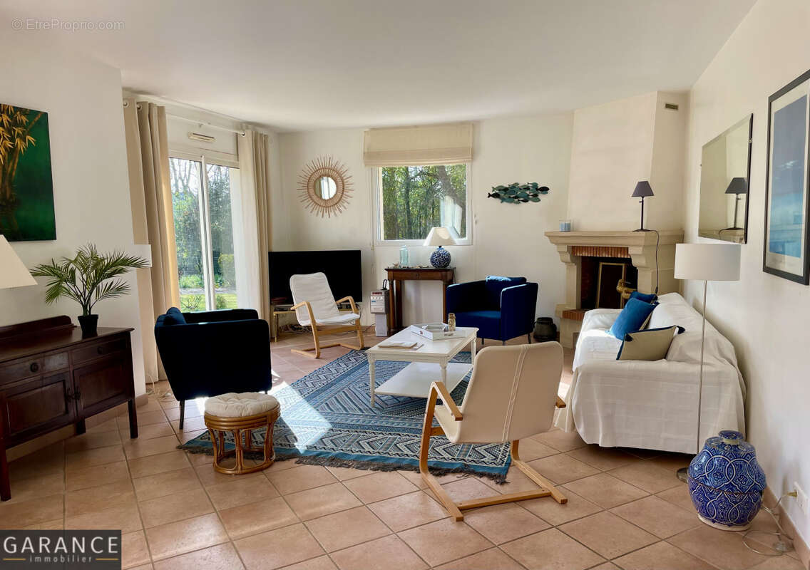 Maison à CAROLLES