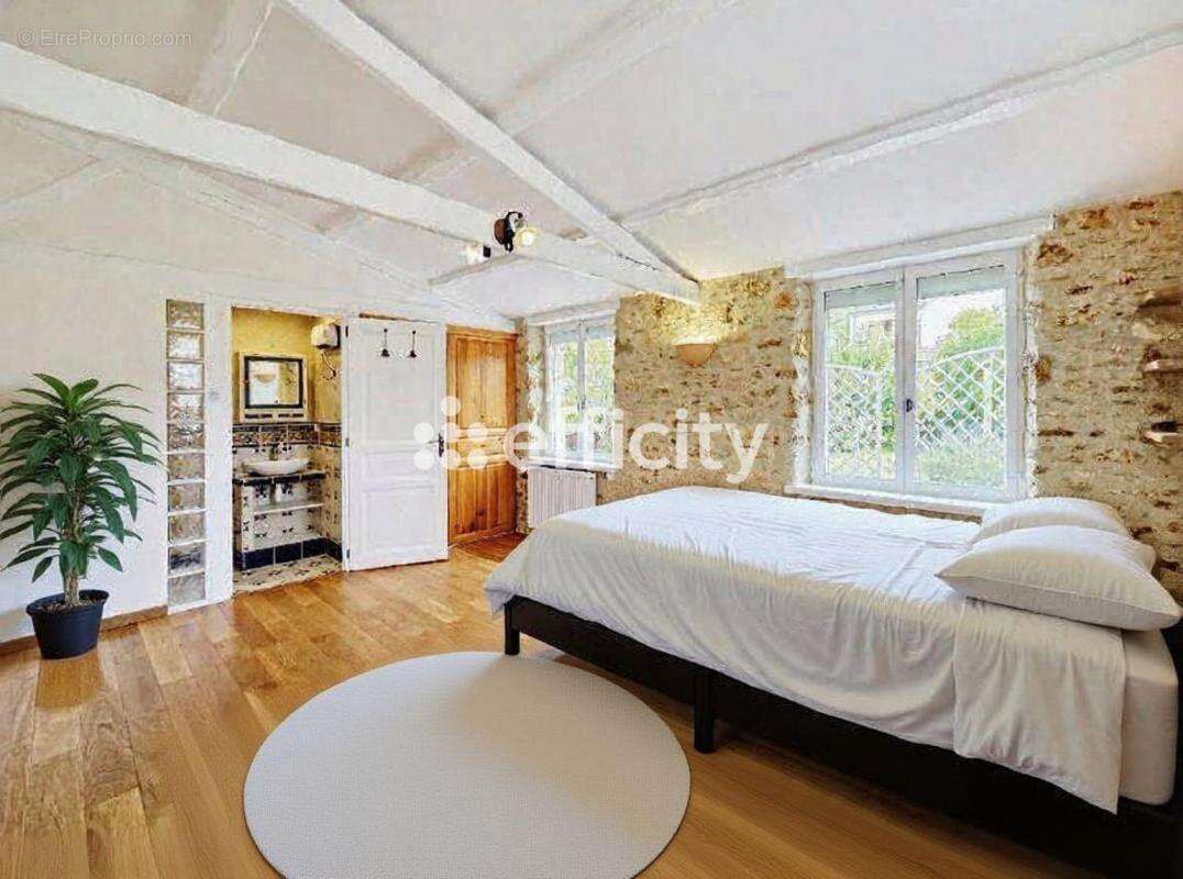 Maison à COURDIMANCHE