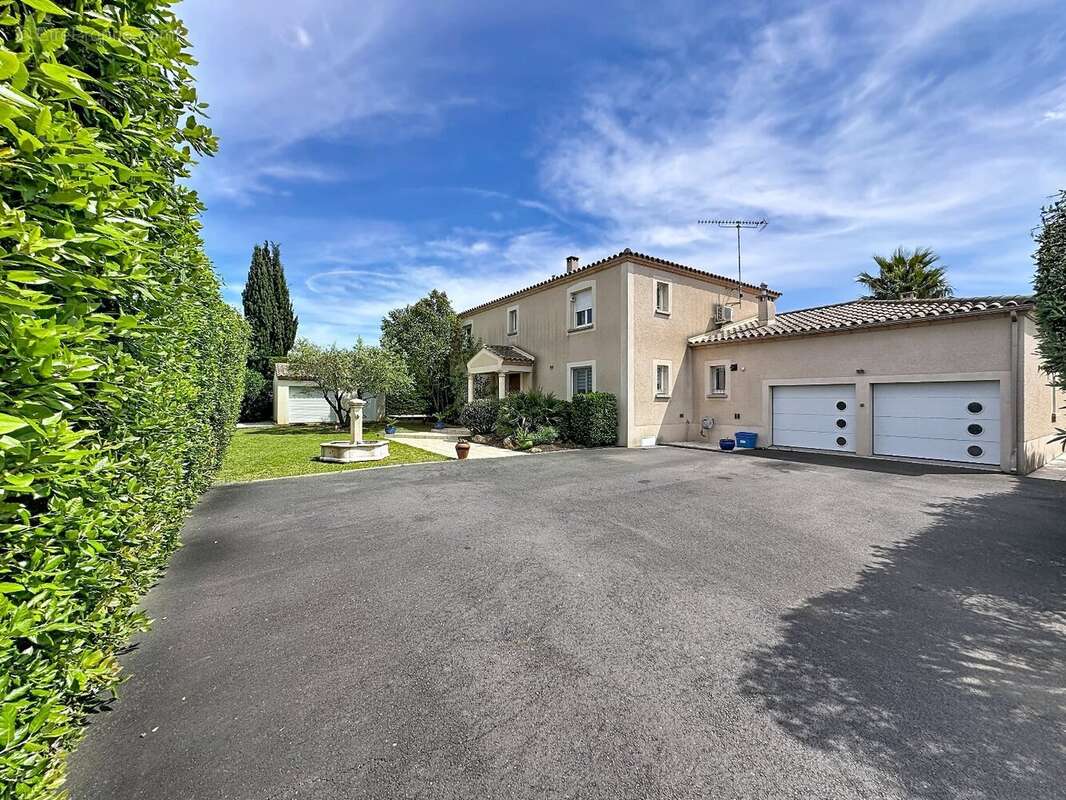 Maison à MONTADY