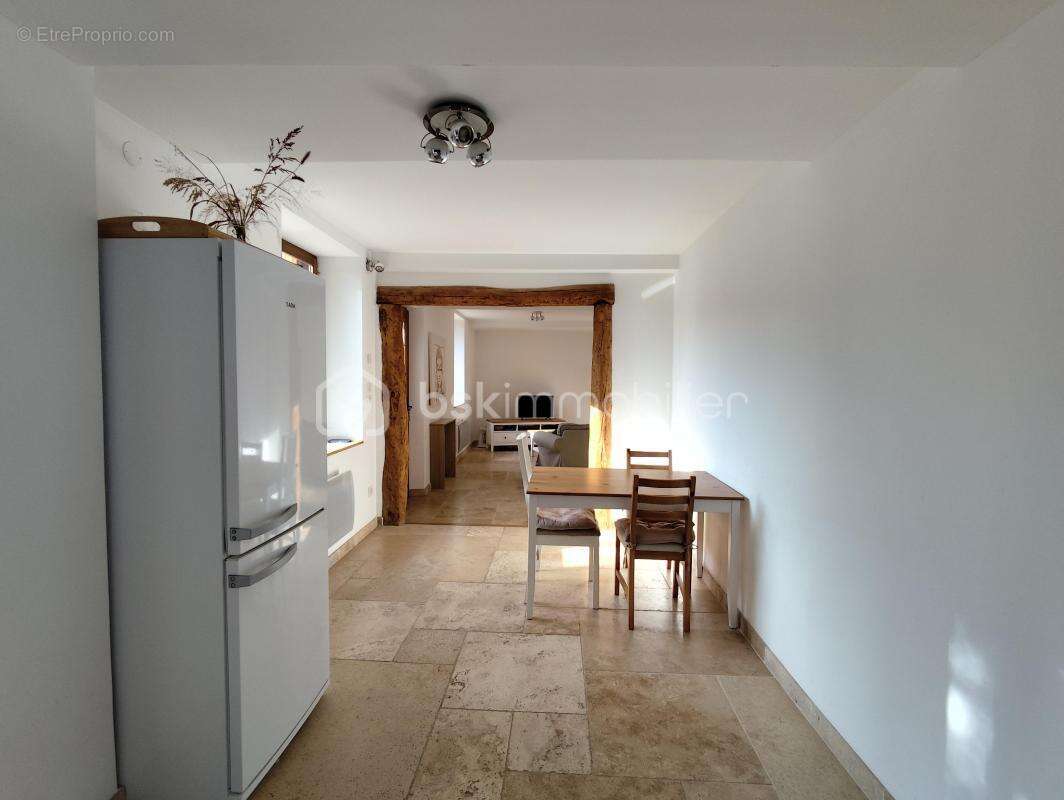 Appartement à LAMALOU-LES-BAINS