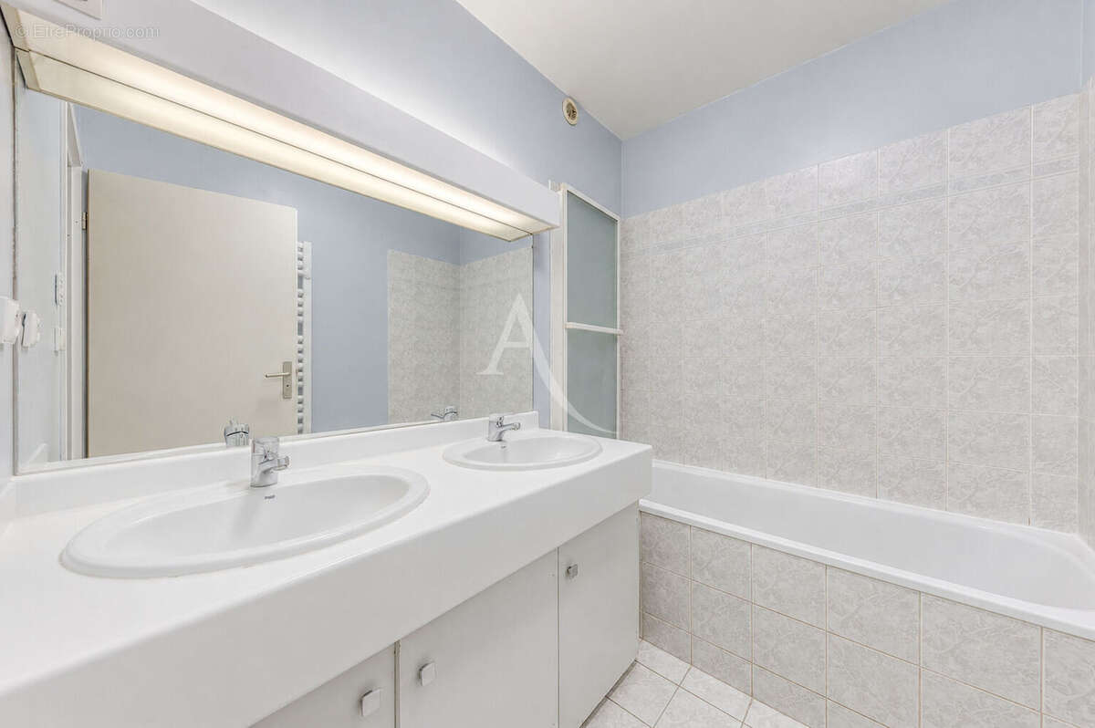 Appartement à BUSSY-SAINT-GEORGES