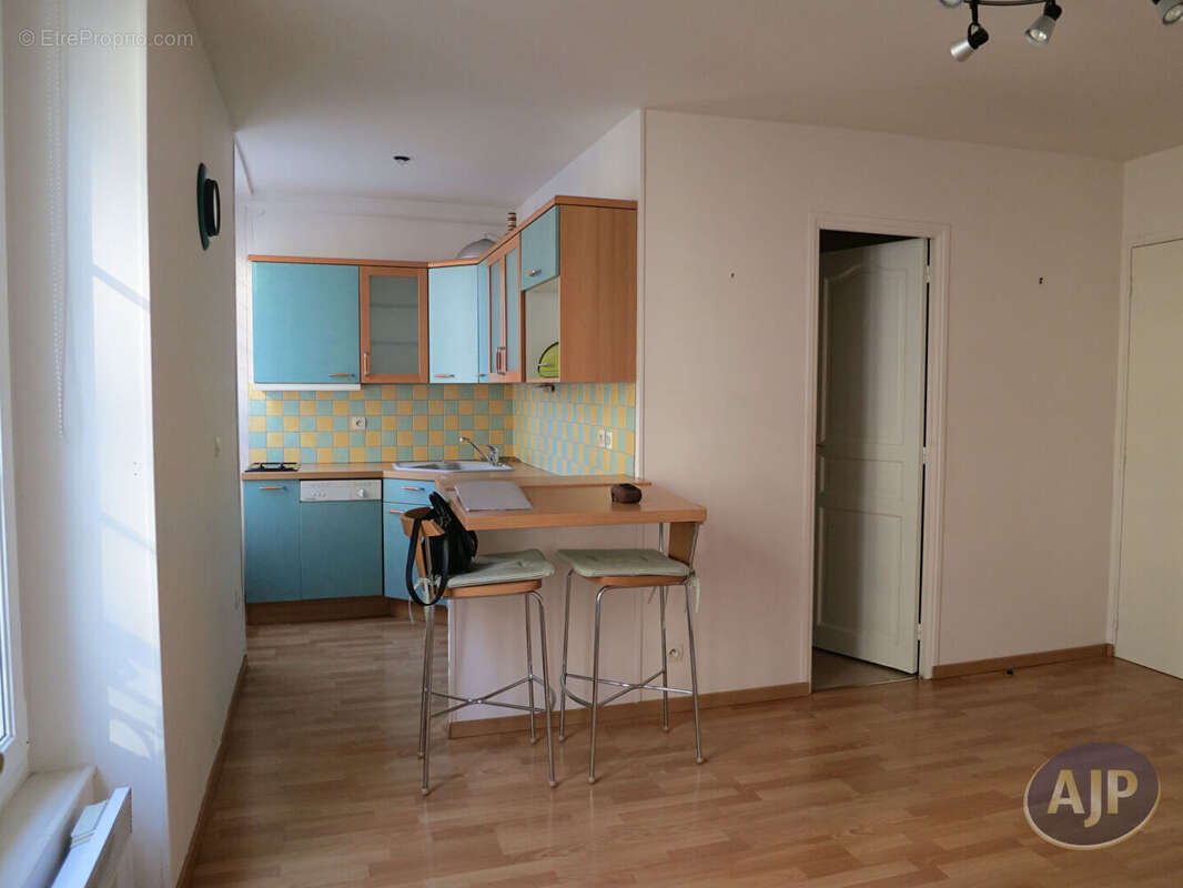 Appartement à PARIS-7E