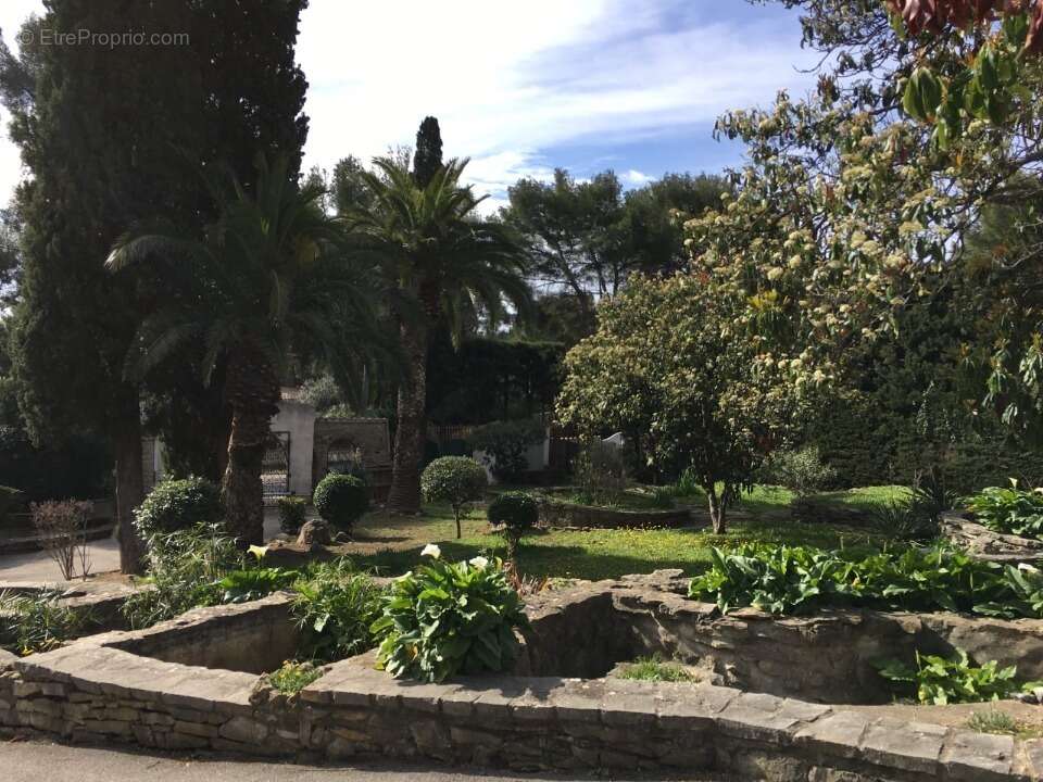 Terrain à BOUC-BEL-AIR