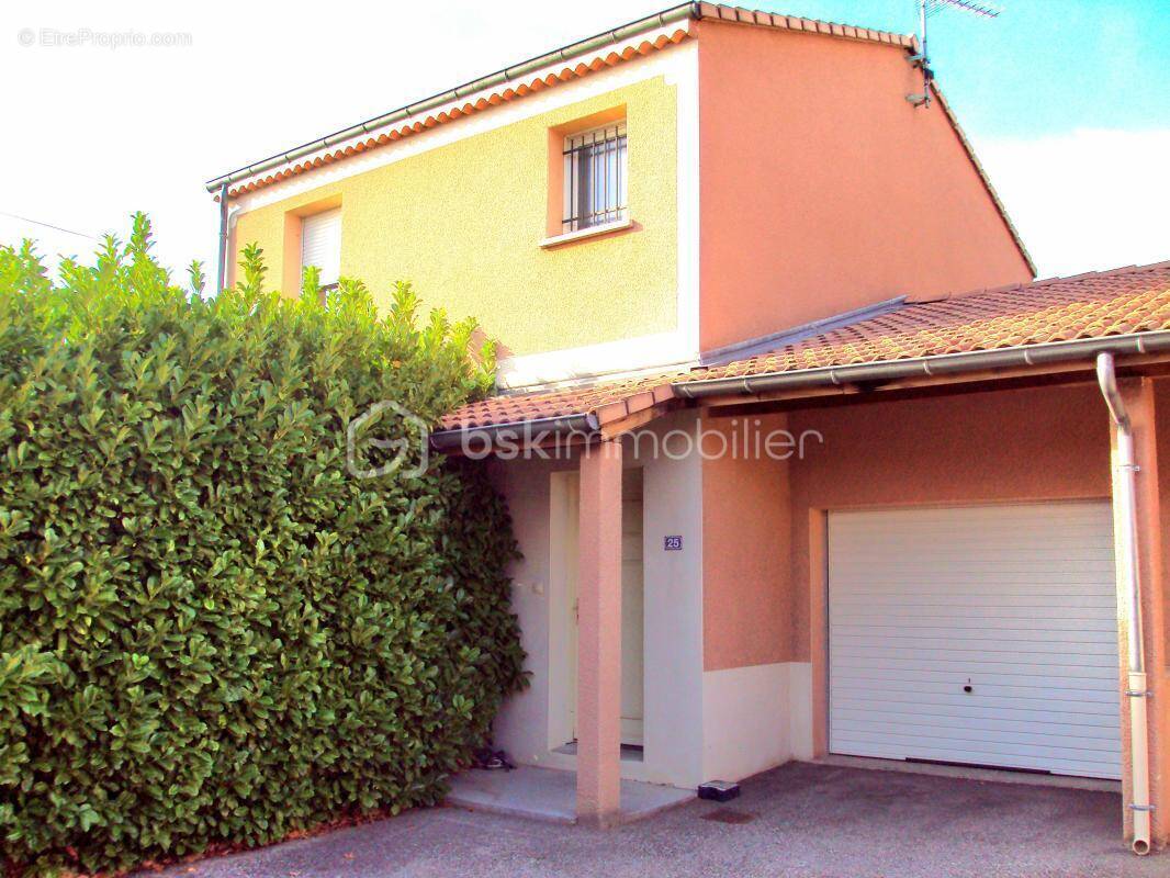 Maison à MONTELIMAR