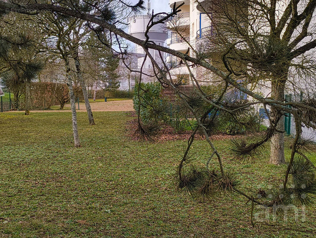 Appartement Poitiers 74 m2 avec terrasse, jardinet et parking - photo 8