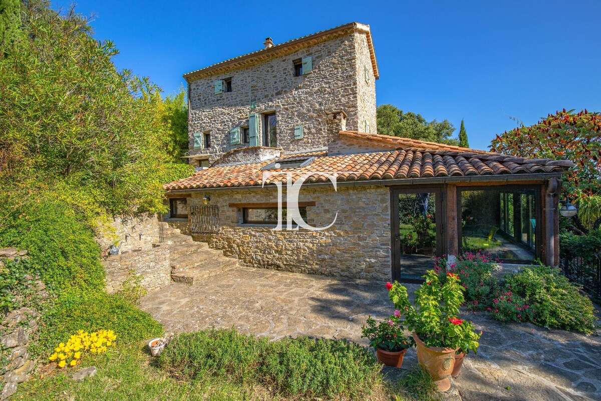 Maison à SAINT-AMBROIX