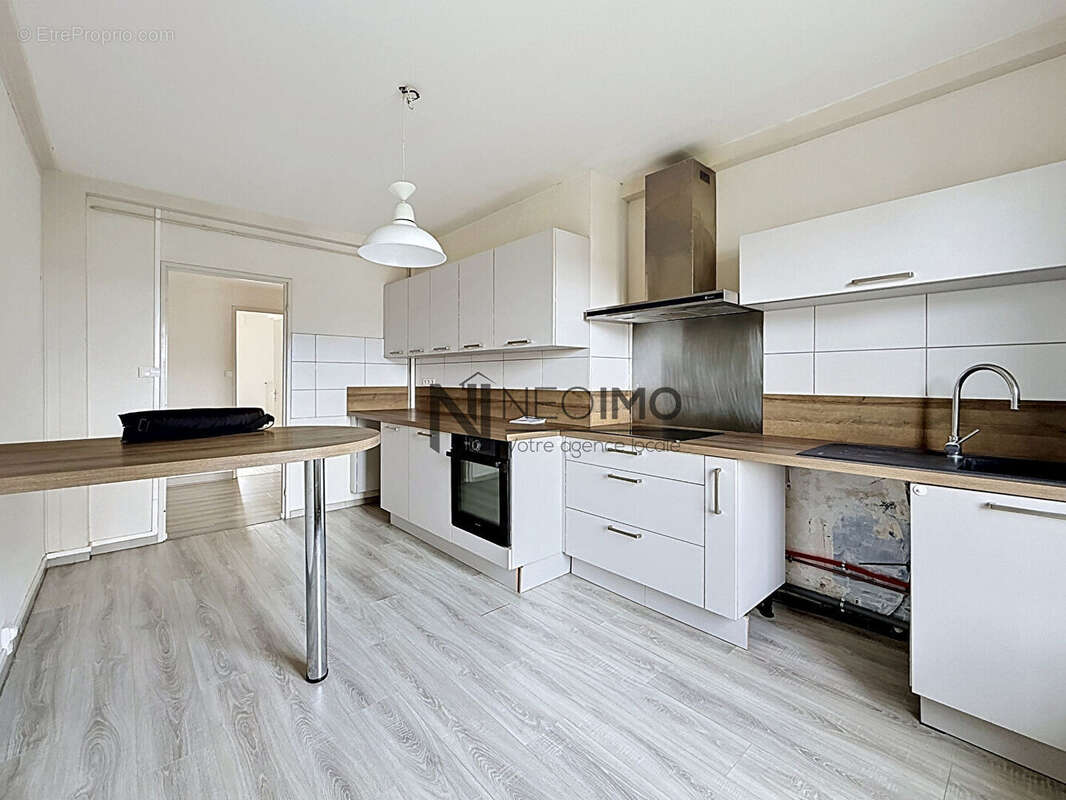 Appartement Neufchateau 4 pièce(s)  90.18 m2 - photo 3
