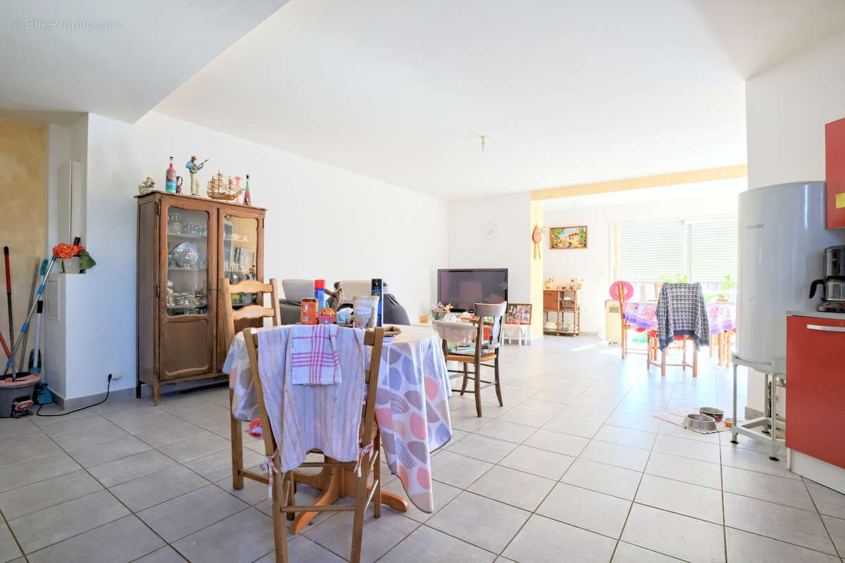 Appartement à PIGNANS