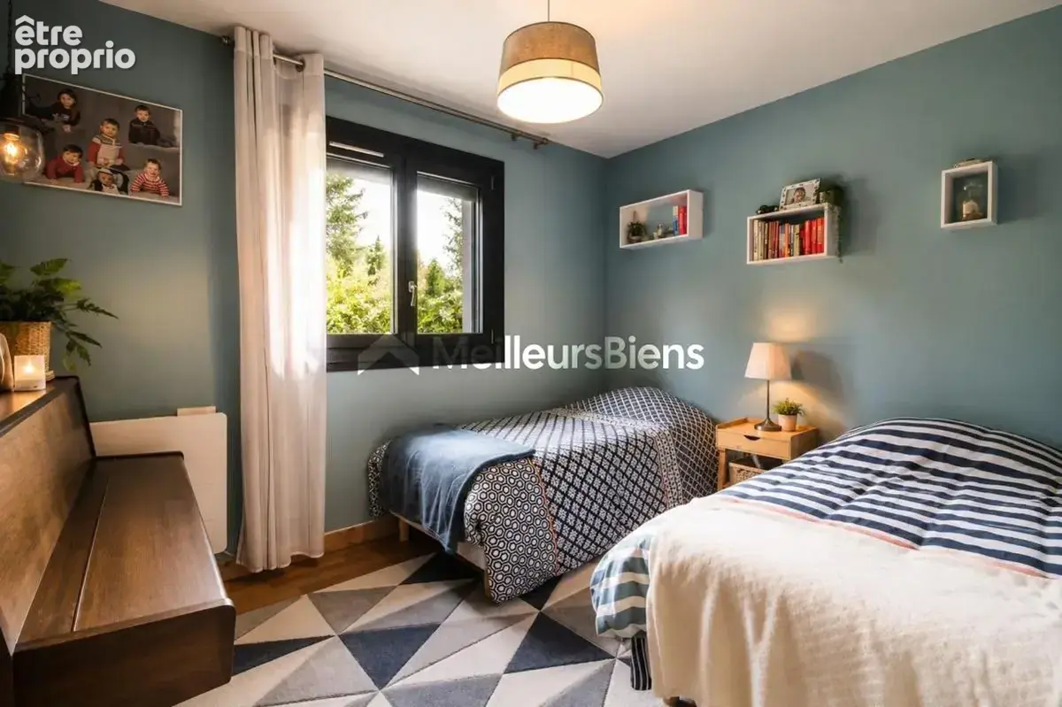 Maison 130 m² à Brionne, 4 chambres et vue sur le lac - photo 8