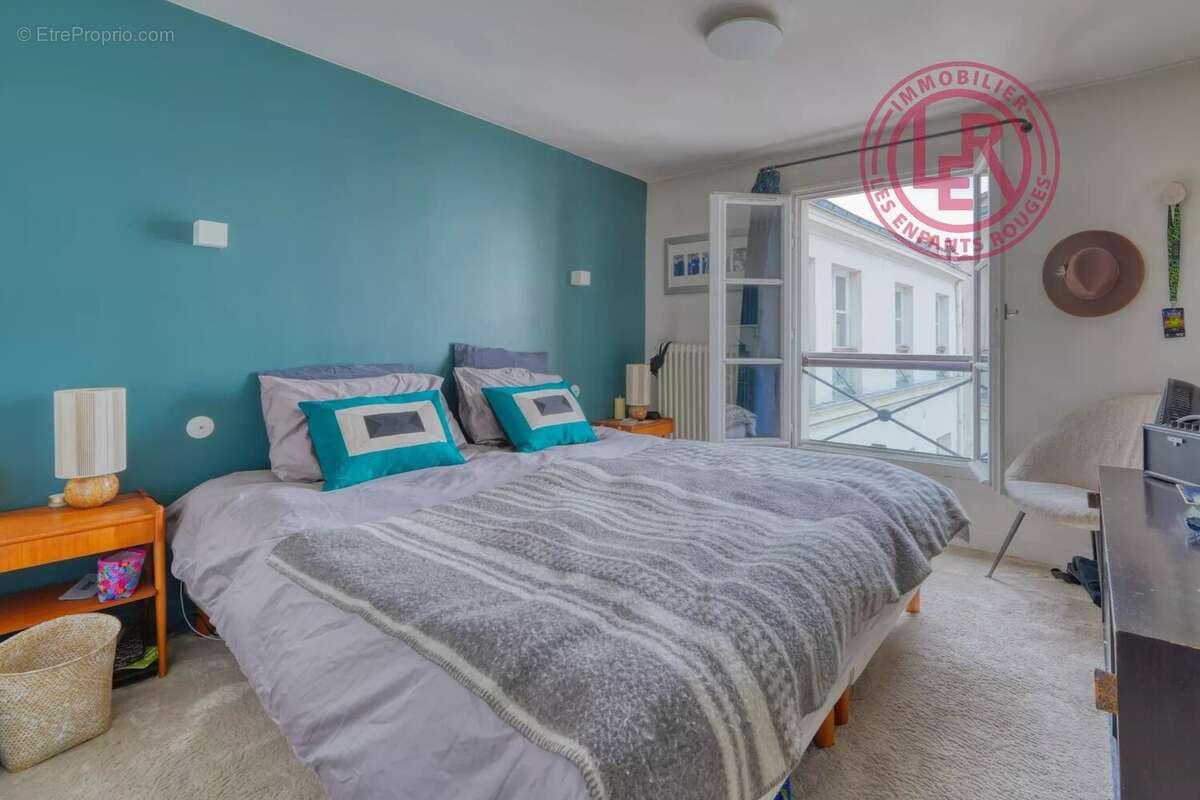 Appartement à PARIS-2E