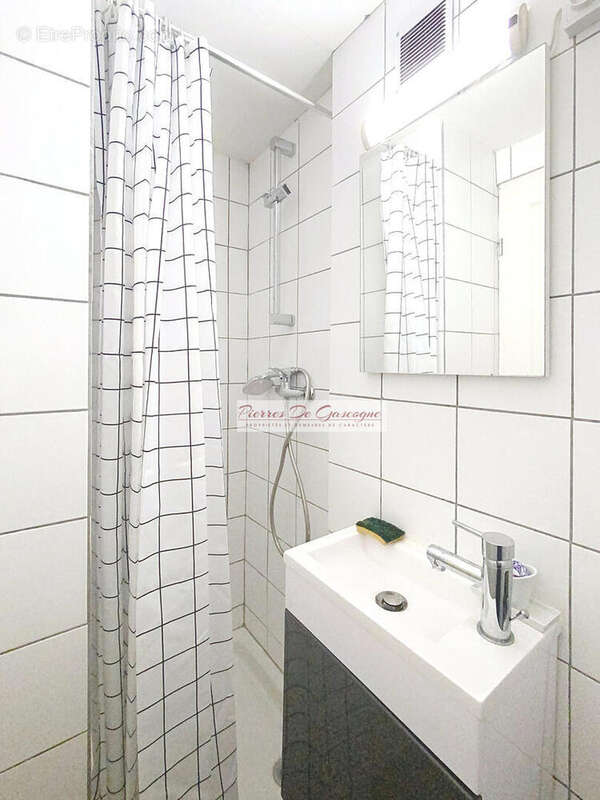 Maison à VIC-FEZENSAC