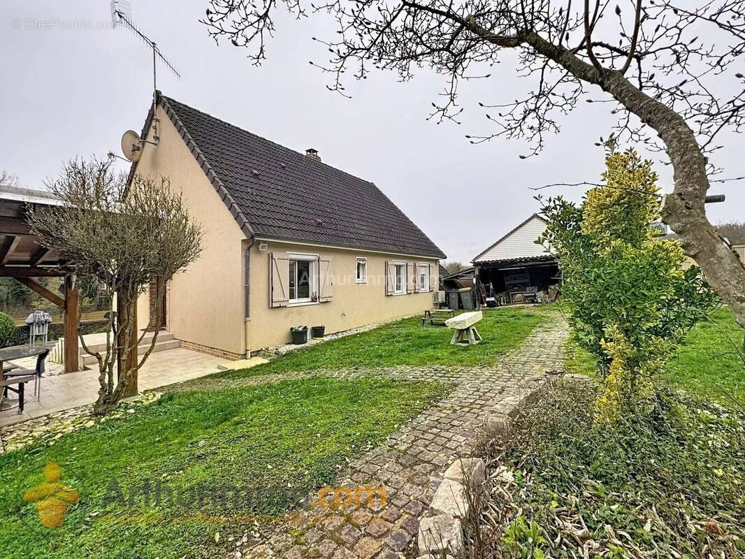 Maison à CHAVONNE