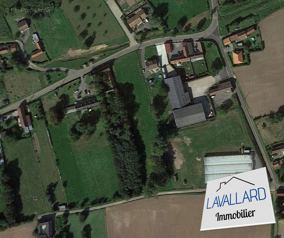 Terrain à HUMBERCOURT