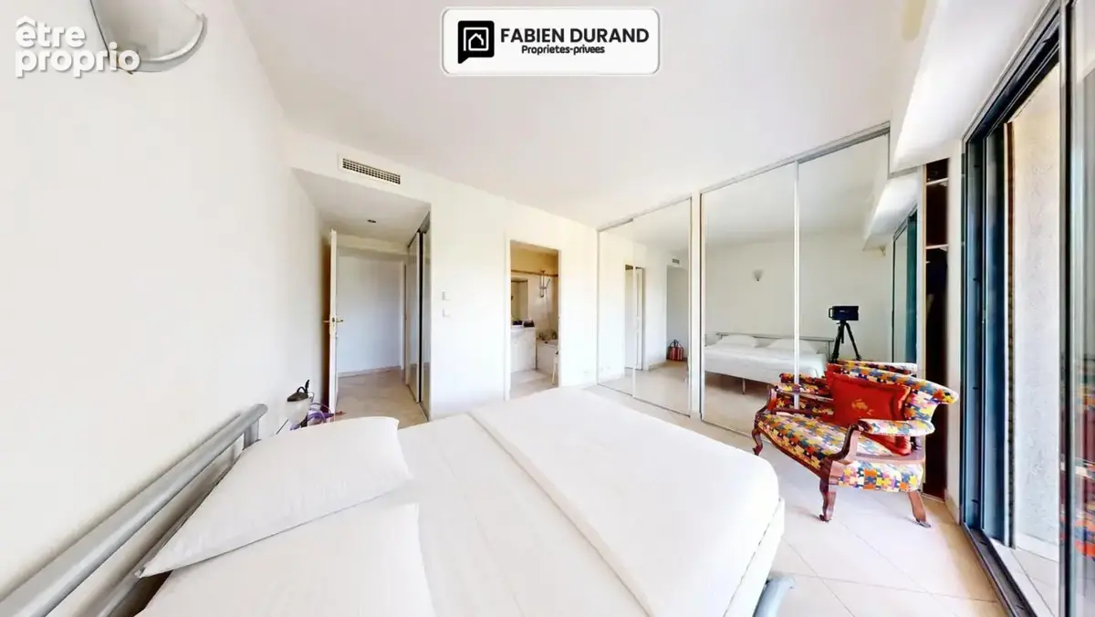 Cannes plage du midi 700m 3 pièces 71,8 m² deux terrasses 22 m²  piscine  garage -   aperçu mer - photo 13