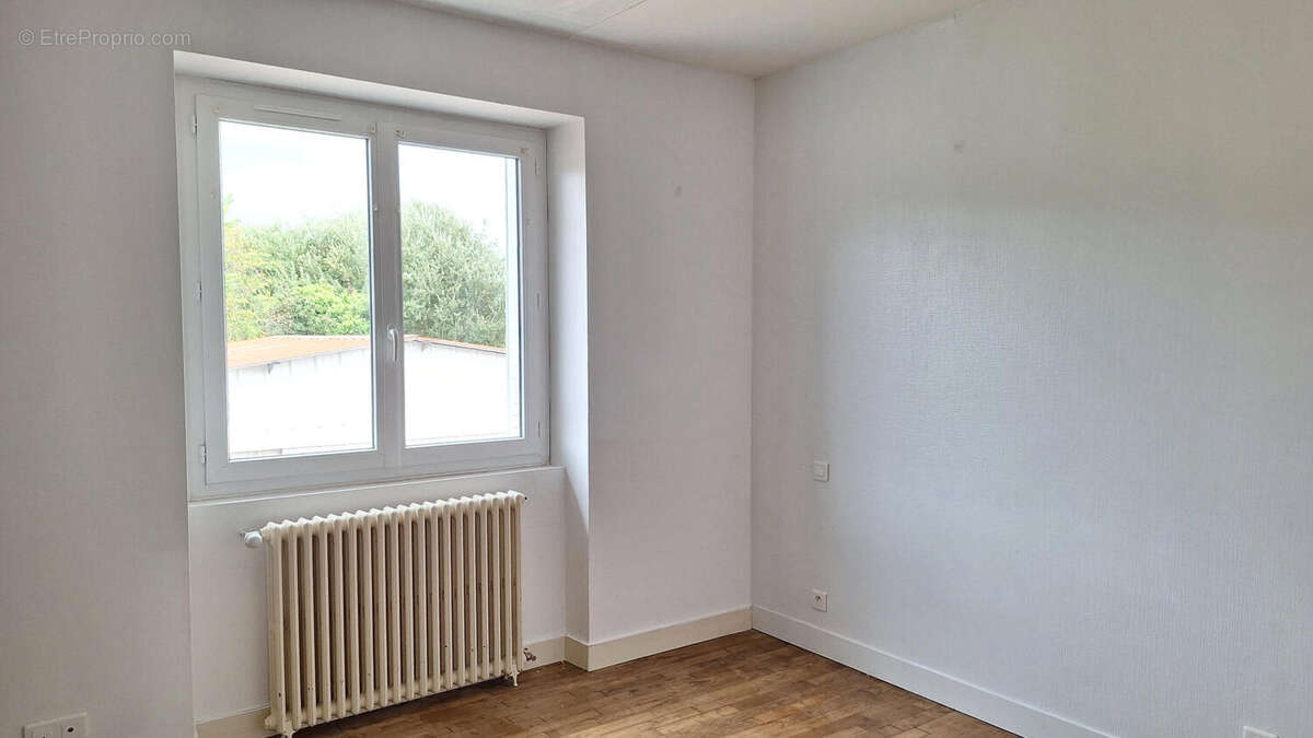 20250902_144409 - Maison à PIEGUT-PLUVIERS