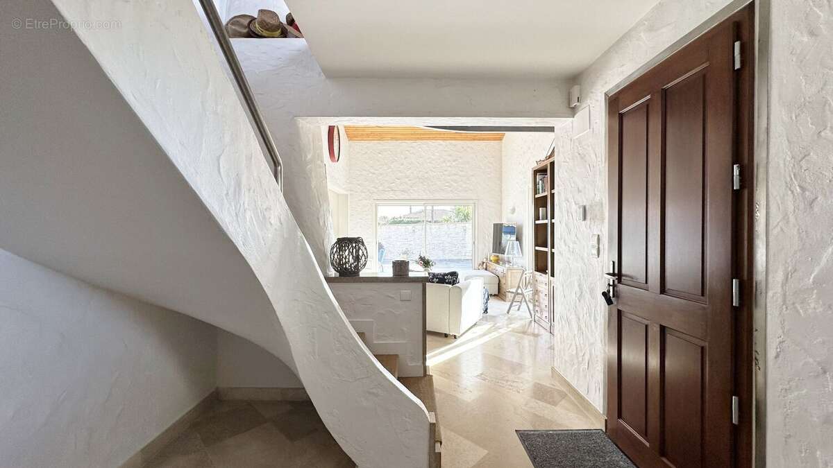 Maison landaise de type t6 de 177 m2 avec piscine - photo 16