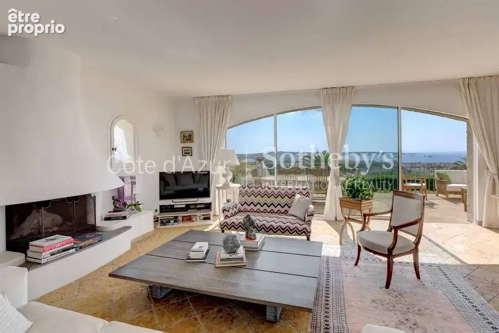 Golfe Juan, villa provençale contemporaine avec piscine et vue mer panoramique - photo 5