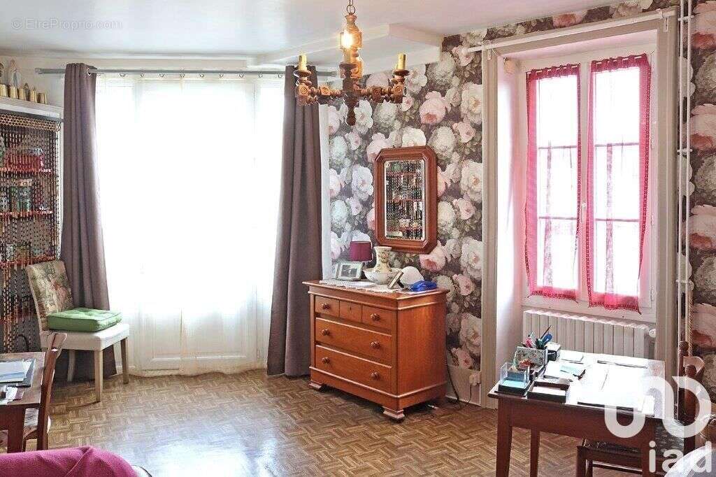 Maison 220 m² à Merinchal  - photo 8