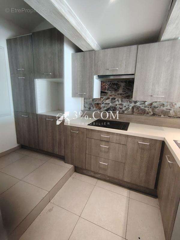 Appartement à COGOLIN