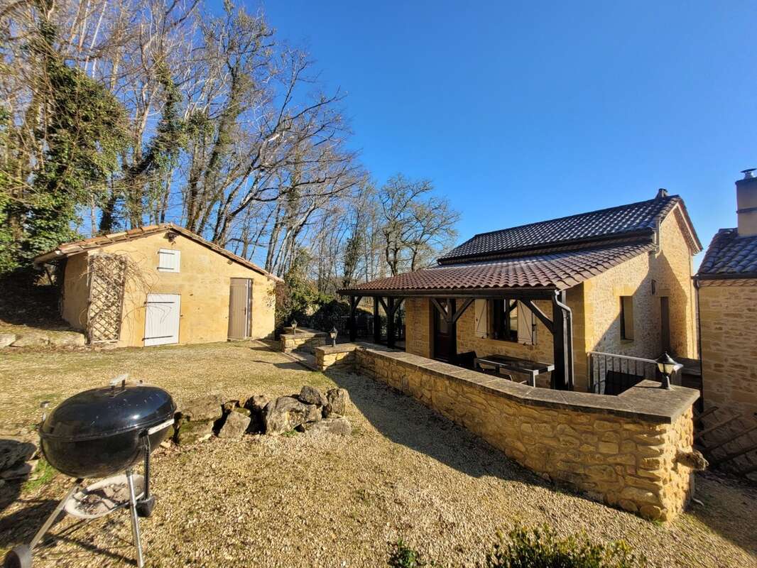 Propriete à vendre 10 pièces MAUZAC ET GRAND CASTANG (24) - photo 2