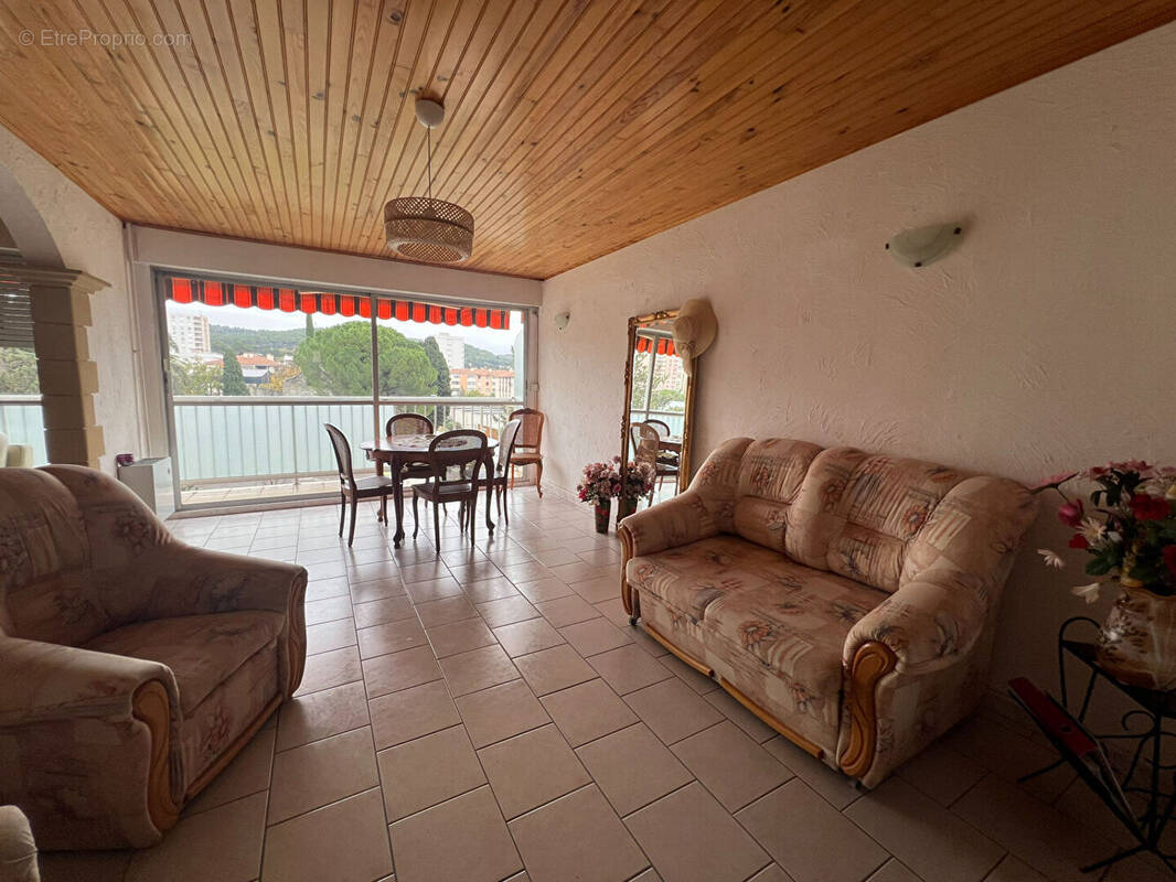 Appartement à SALON-DE-PROVENCE