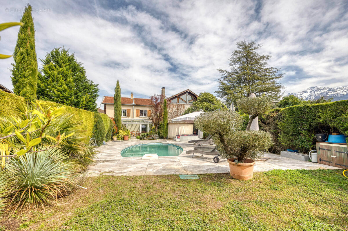 Maison à SAINT-ISMIER