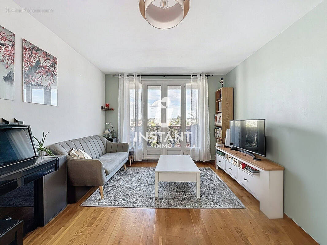 Appartement à LE PERREUX-SUR-MARNE