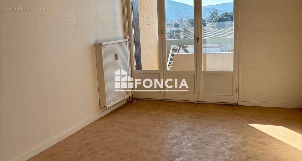 Appartement à BOURG-LES-VALENCE