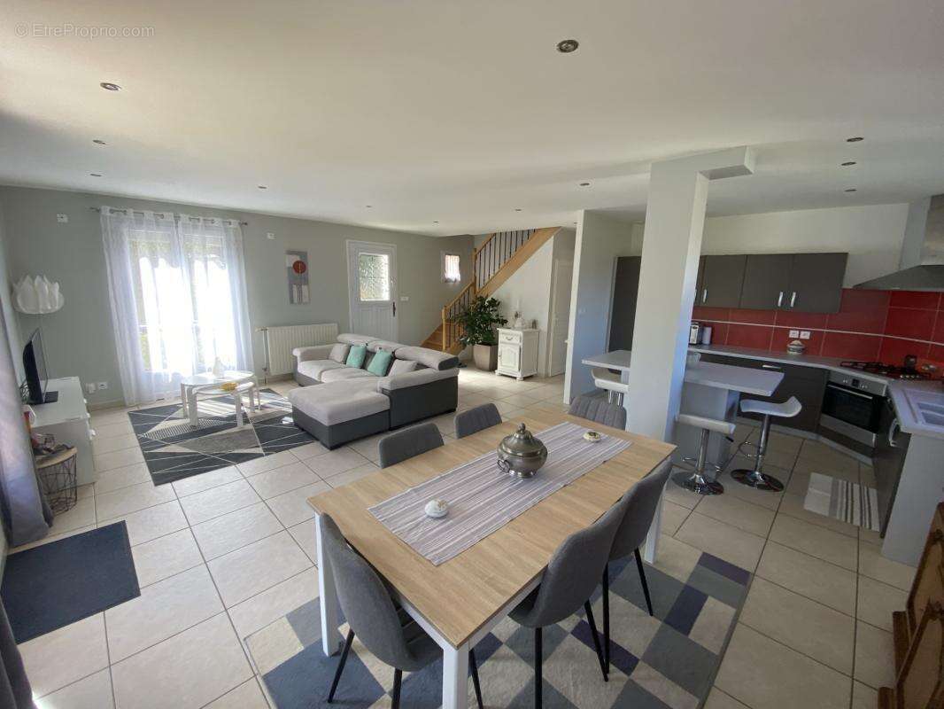 Maison 7 pièces Dijon Montagne Sainte Anne au calme - photo 8
