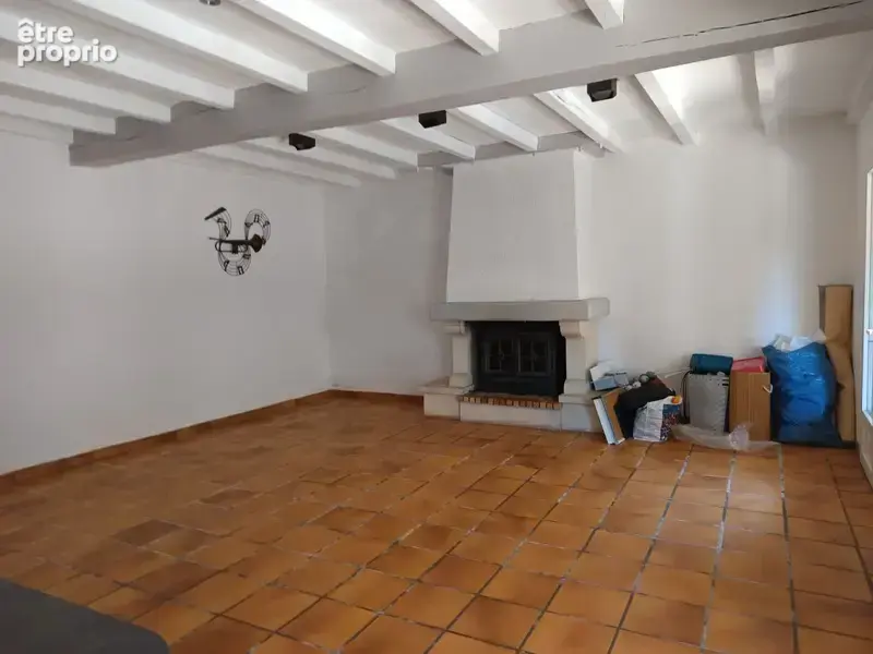 Ensemble immobilier compose de deux habitations avec depandances - photo 9