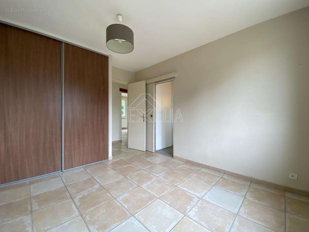 Maison à ROSNY-SUR-SEINE