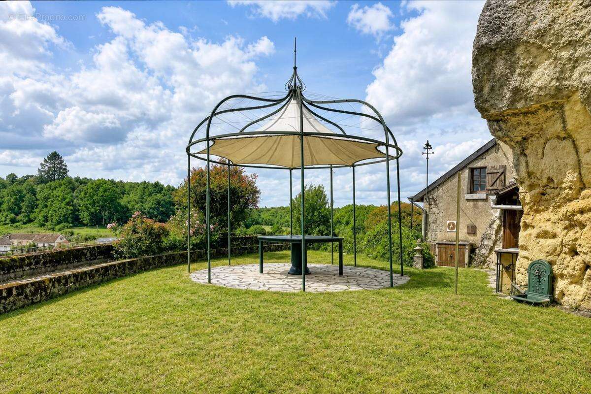 Maison de 7 pièces de 168 m² à Châteauvieux - photo 4