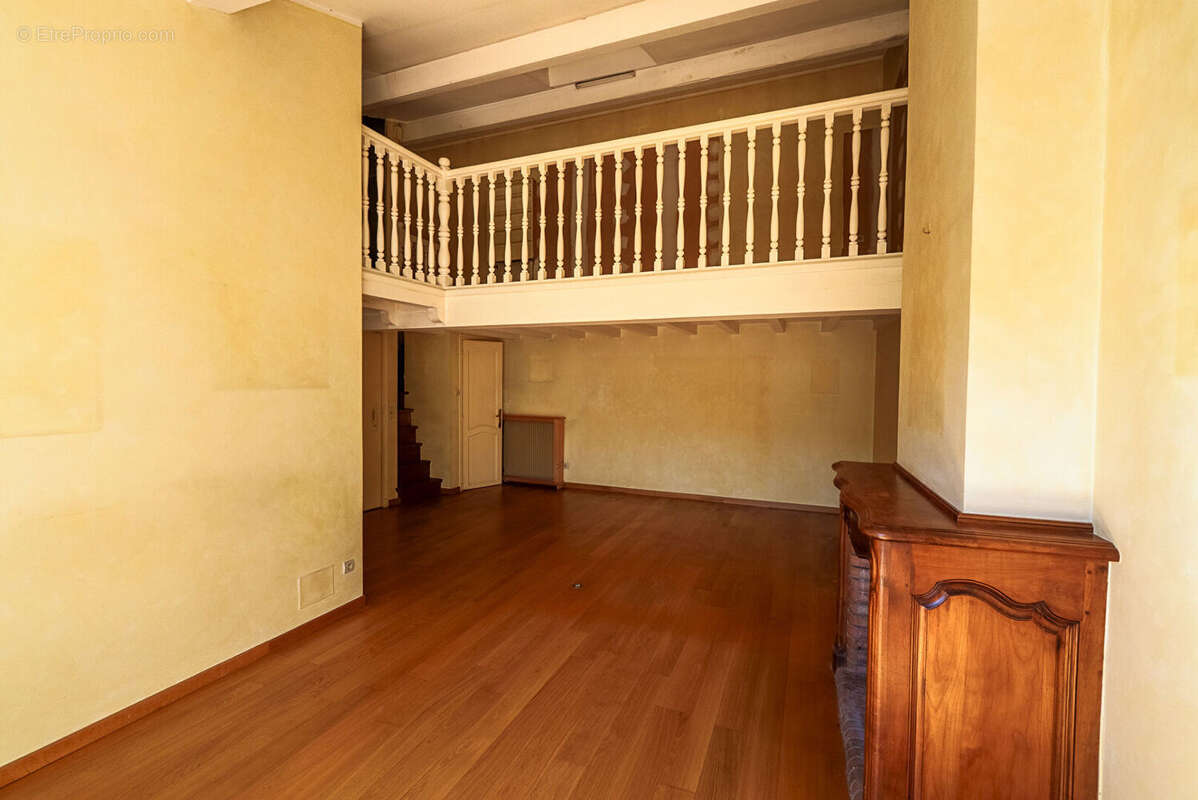 Appartement à CARCASSONNE